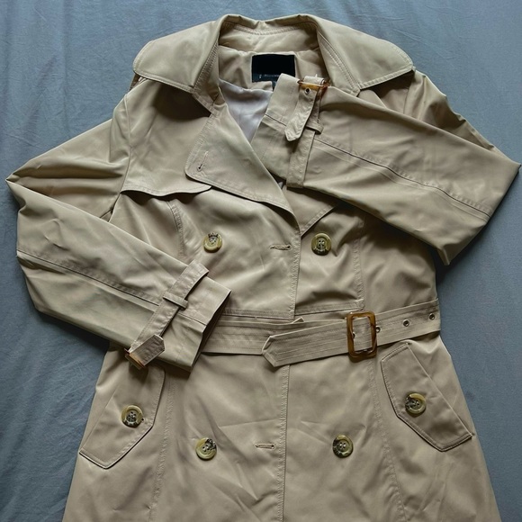 Women’s jacket - Picture 1 of 3